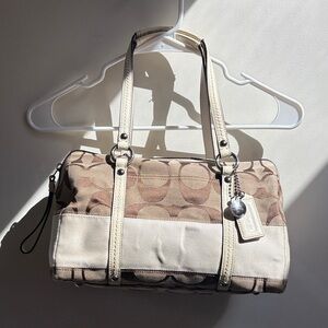 Coach Signature Canvas Shoulder Bag in Beige and Cream Vintage Like New!